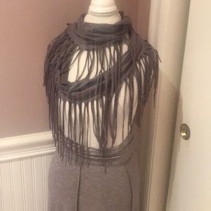 Grey fridge circle scarf